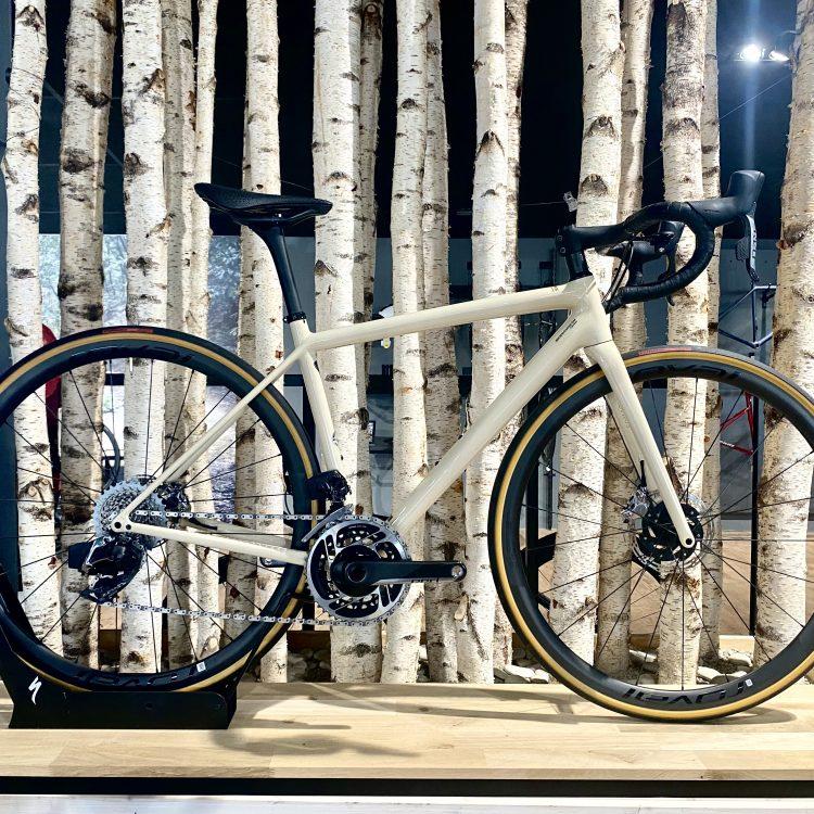 Specialized Aethos S-Works sram Red 6.3kg