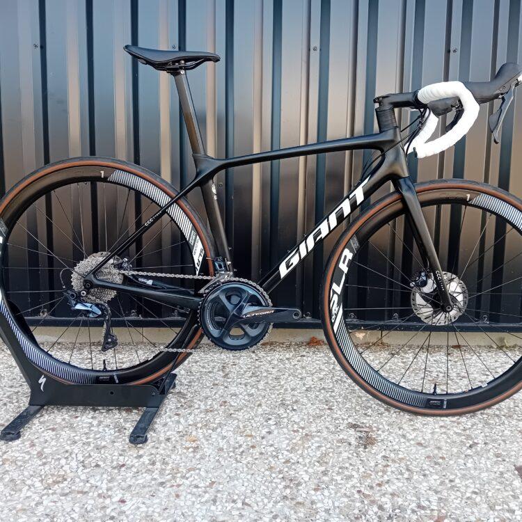 GIANT TCR ADVANCED PRO