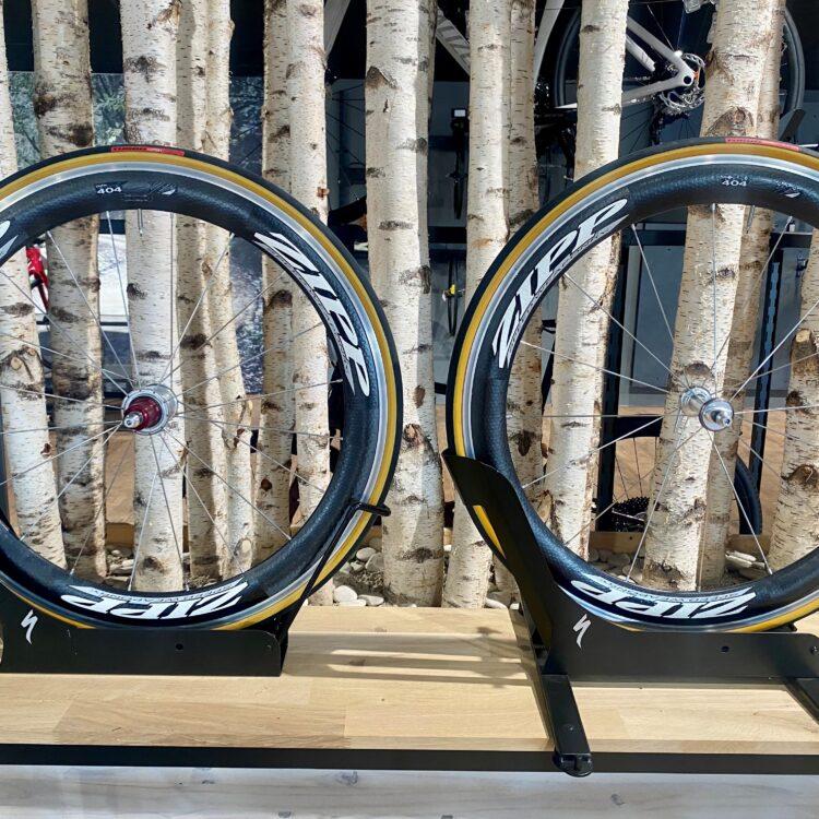 Zipp 404 + pneu turbo cotton