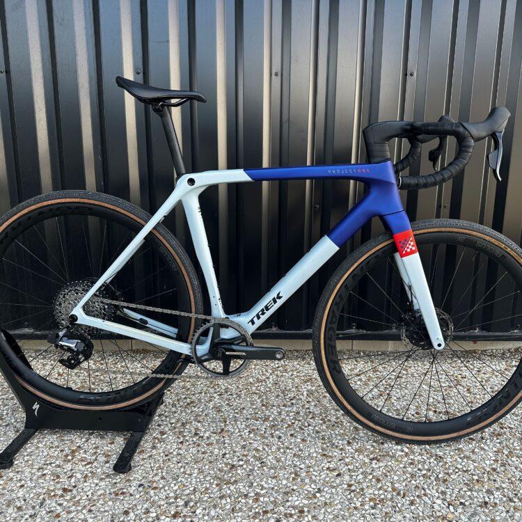 TREK CHECKMATE SLR 7